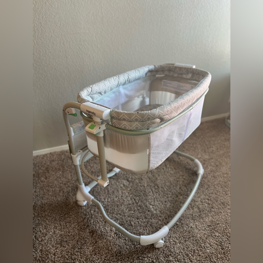 Adjustable Baby Bassinet with Storage Pocket Tesse